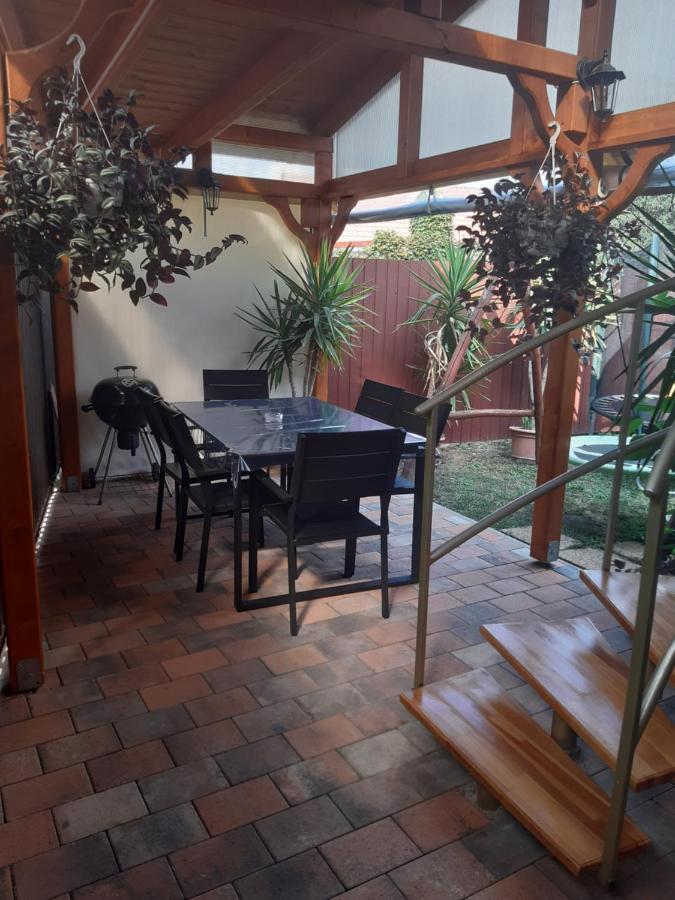 Boglárka Apartman Gyula Exterior foto