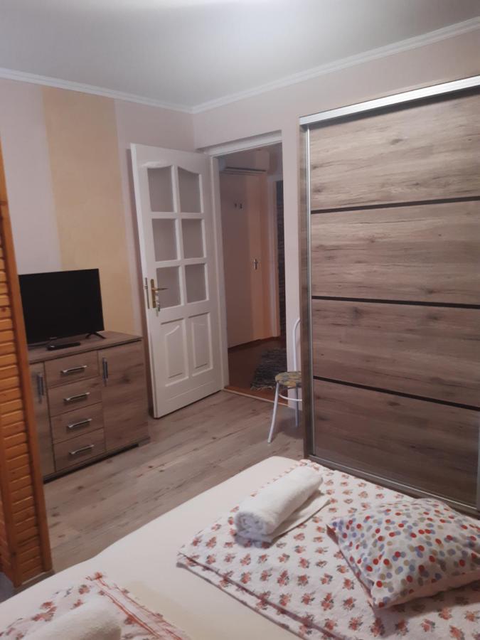 Boglárka Apartman Gyula Exterior foto