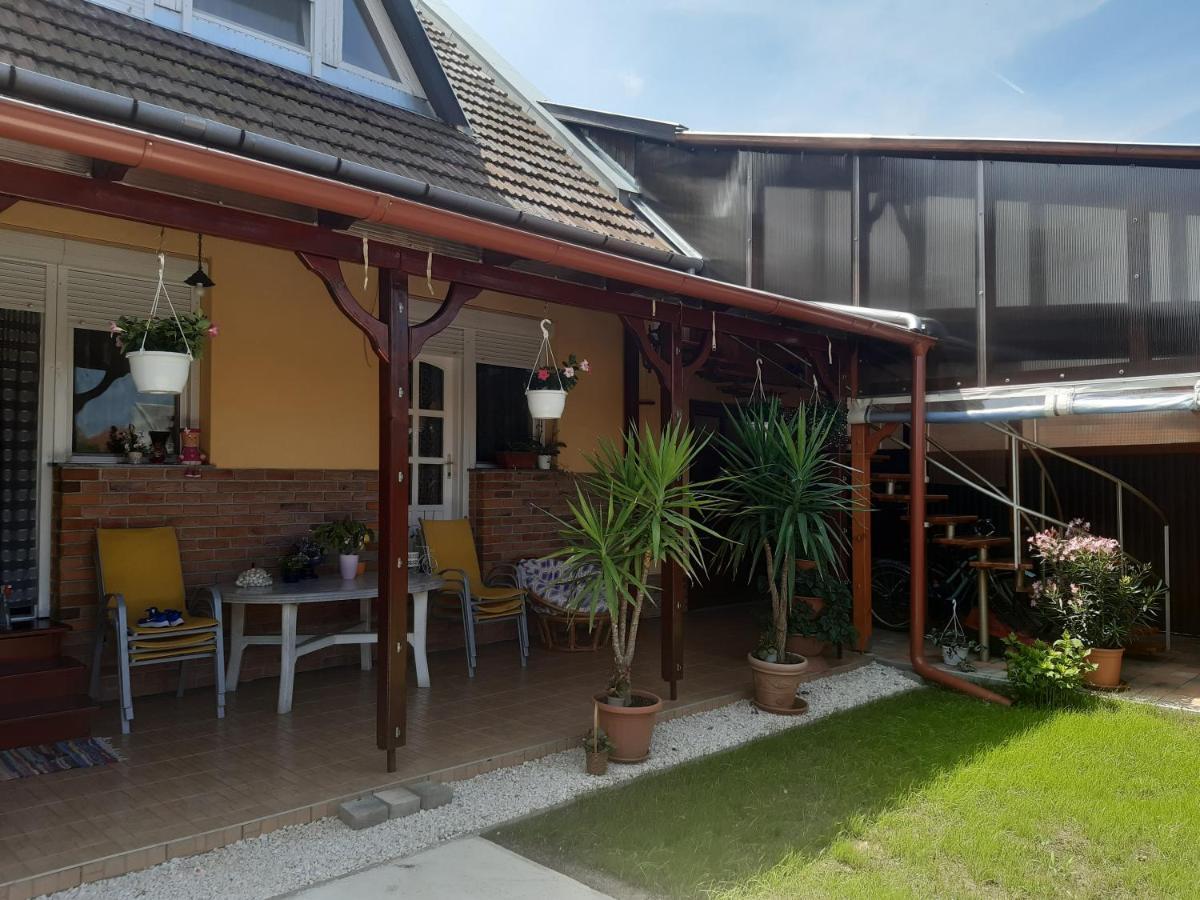 Boglárka Apartman Gyula Exterior foto
