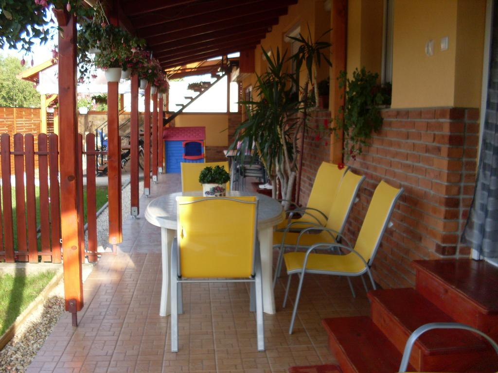 Boglárka Apartman Gyula Exterior foto